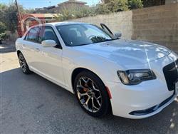 کرایسلەر 300